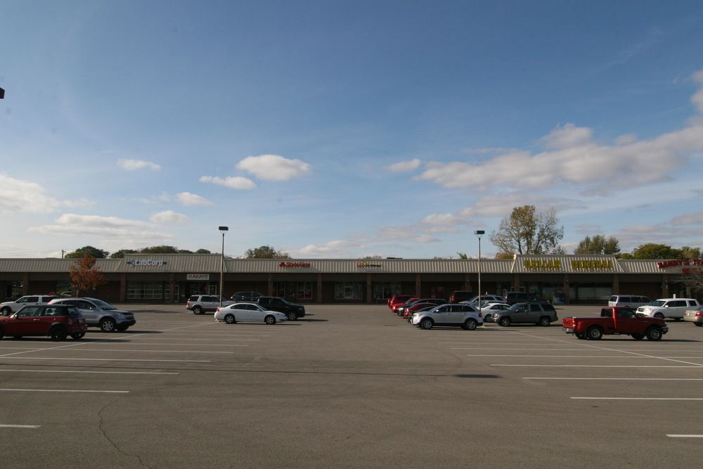 Washington Square: 5929-6131 North Clinton Street, Fort Wayne, IN 46825